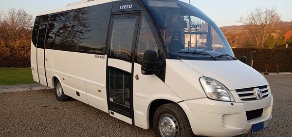 ERA - wynajem busów i autobusów